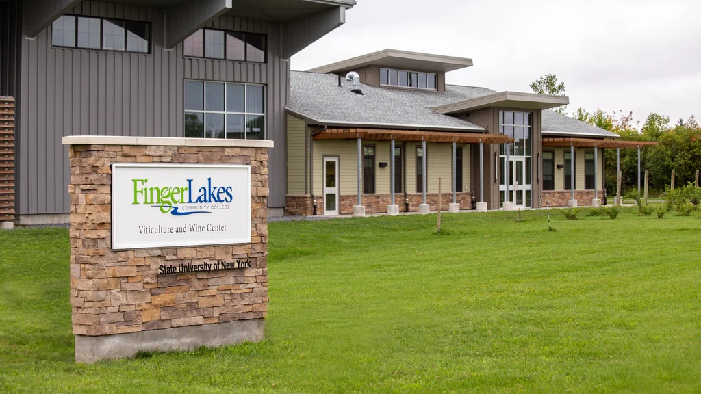 FLCC main building on the Canandaigua Campus.