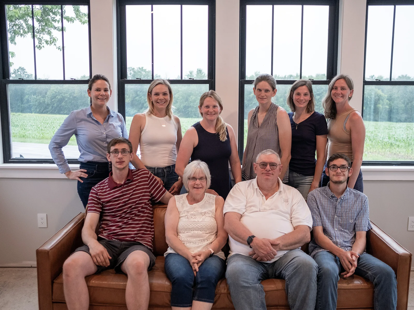 Photo showing 10 members of the Andrew family
