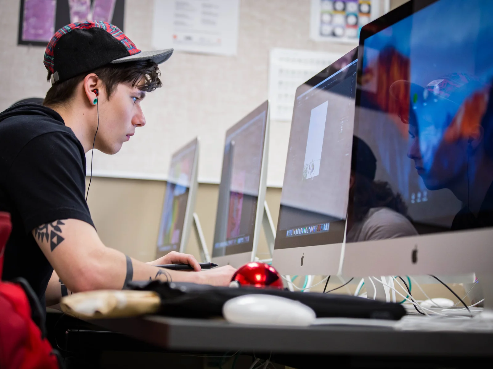 music arts graphic design class 2023