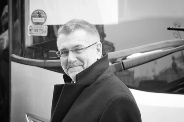 Dr. Peter Hayes