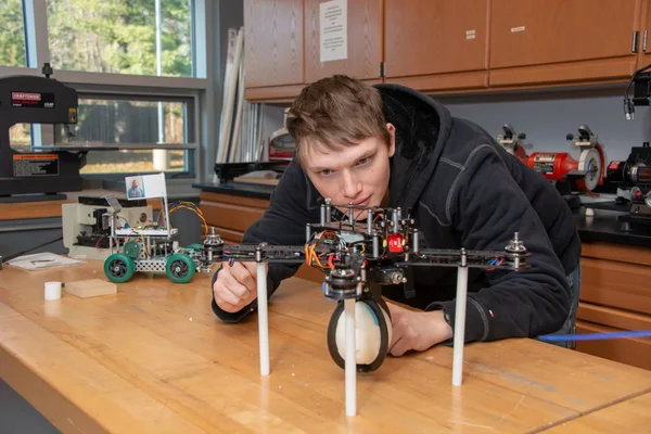 FLCC student building a drone for an upcoming Engineering and Technology club event.