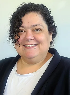 Head and shoulders photo of woman